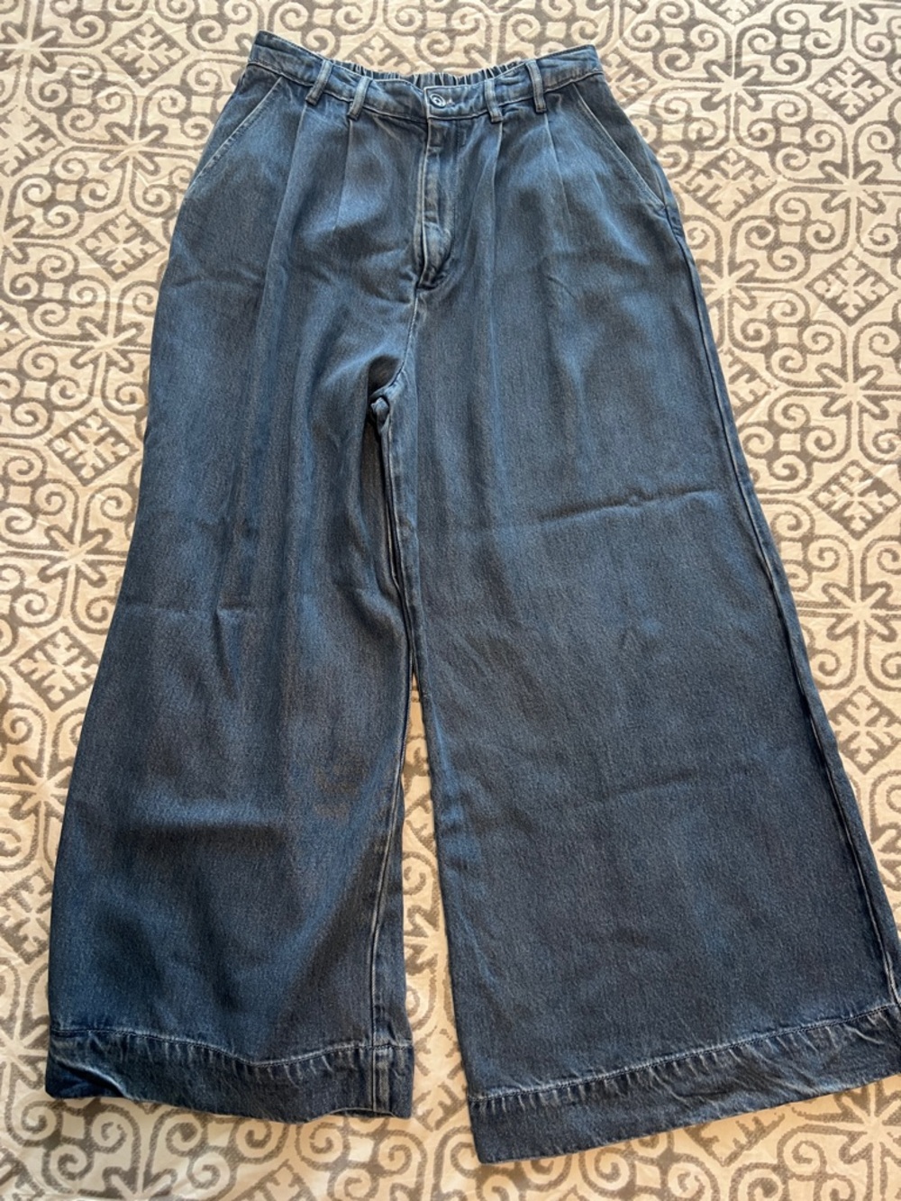 Wide Leg Women's Jeans in Dark Blue - Classic High Waist
